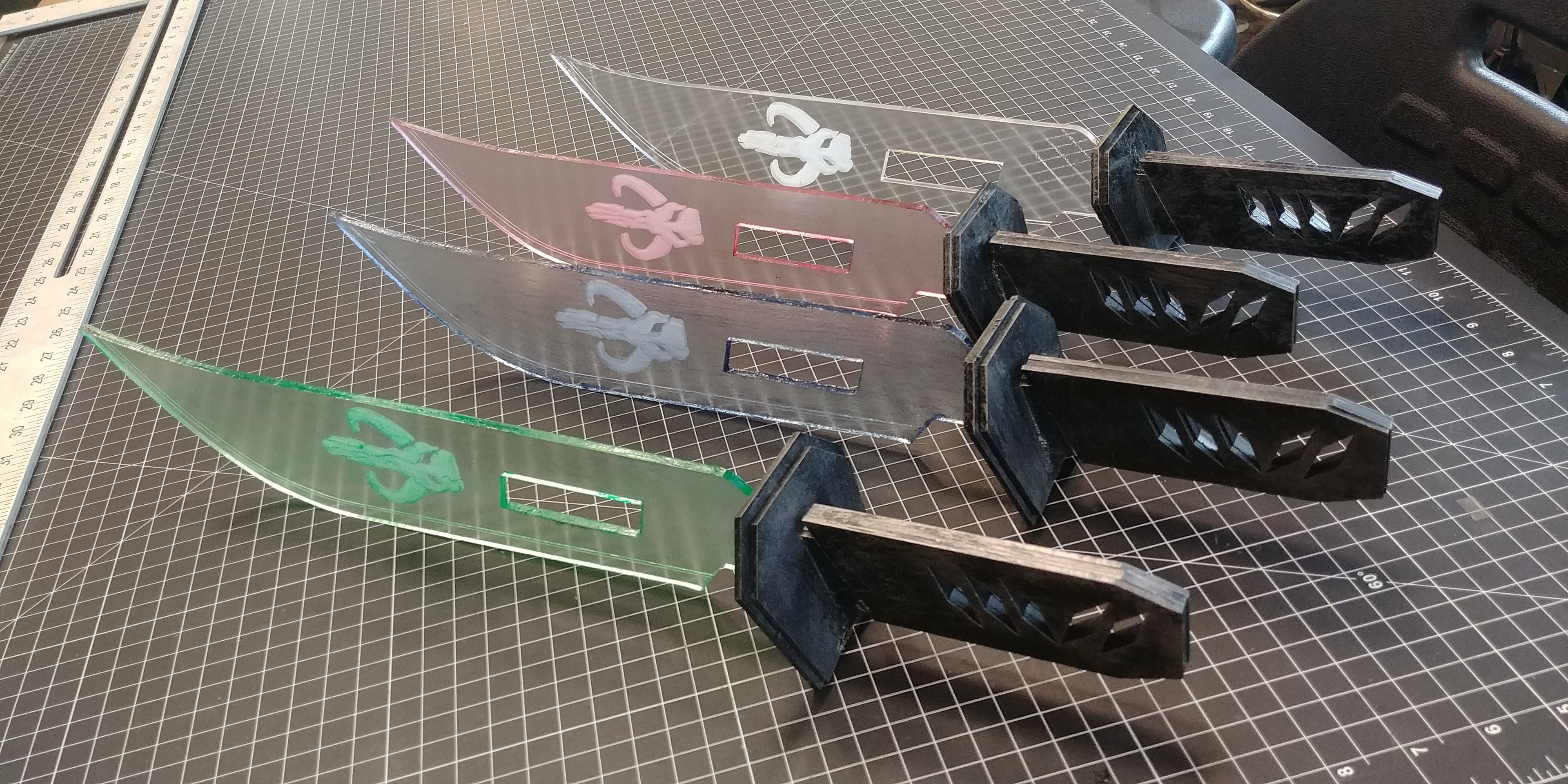 Mandalorian Vibro Blade (Custom WP Design)