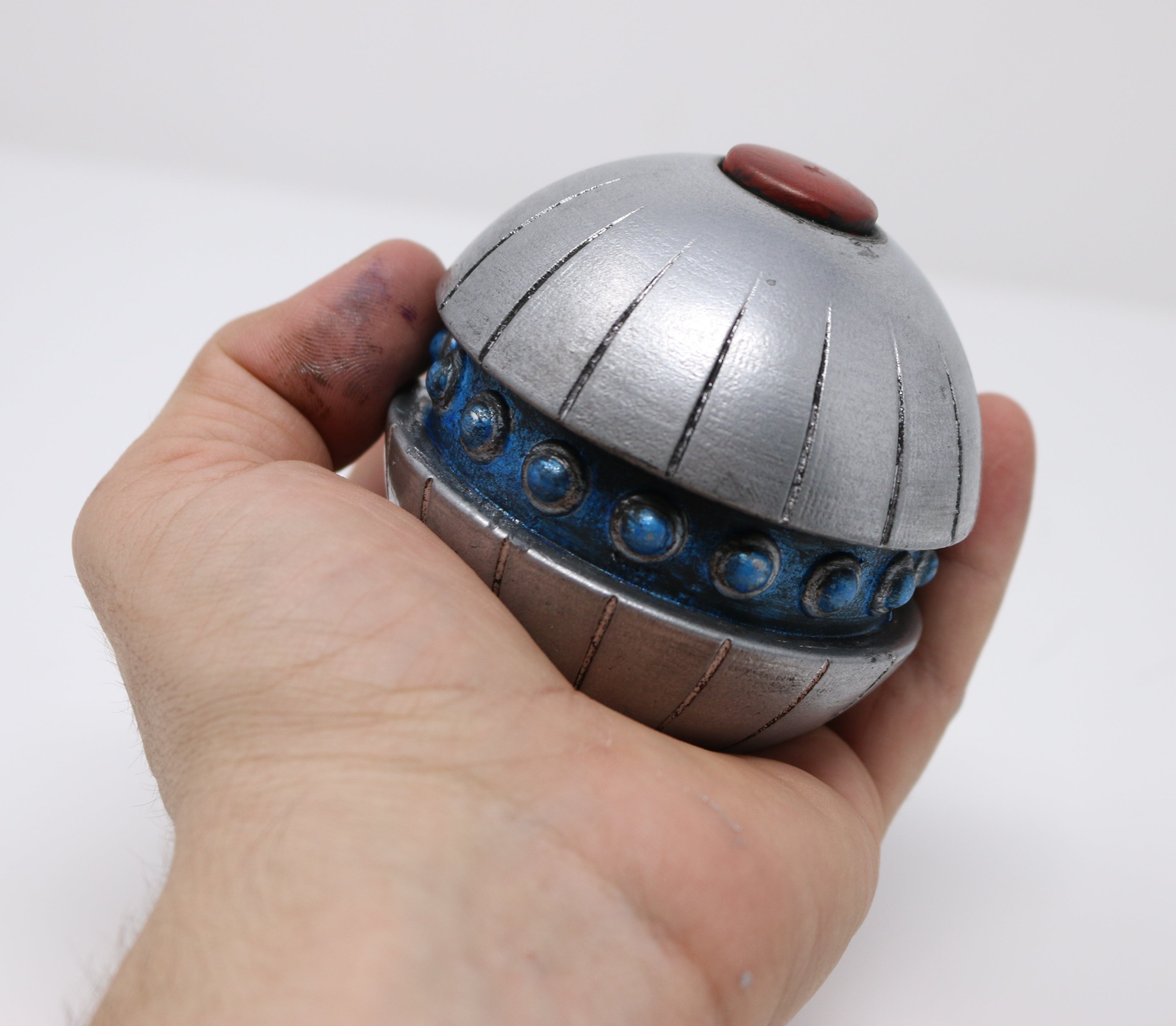 Eleena Daru Thermal Detonator Prop