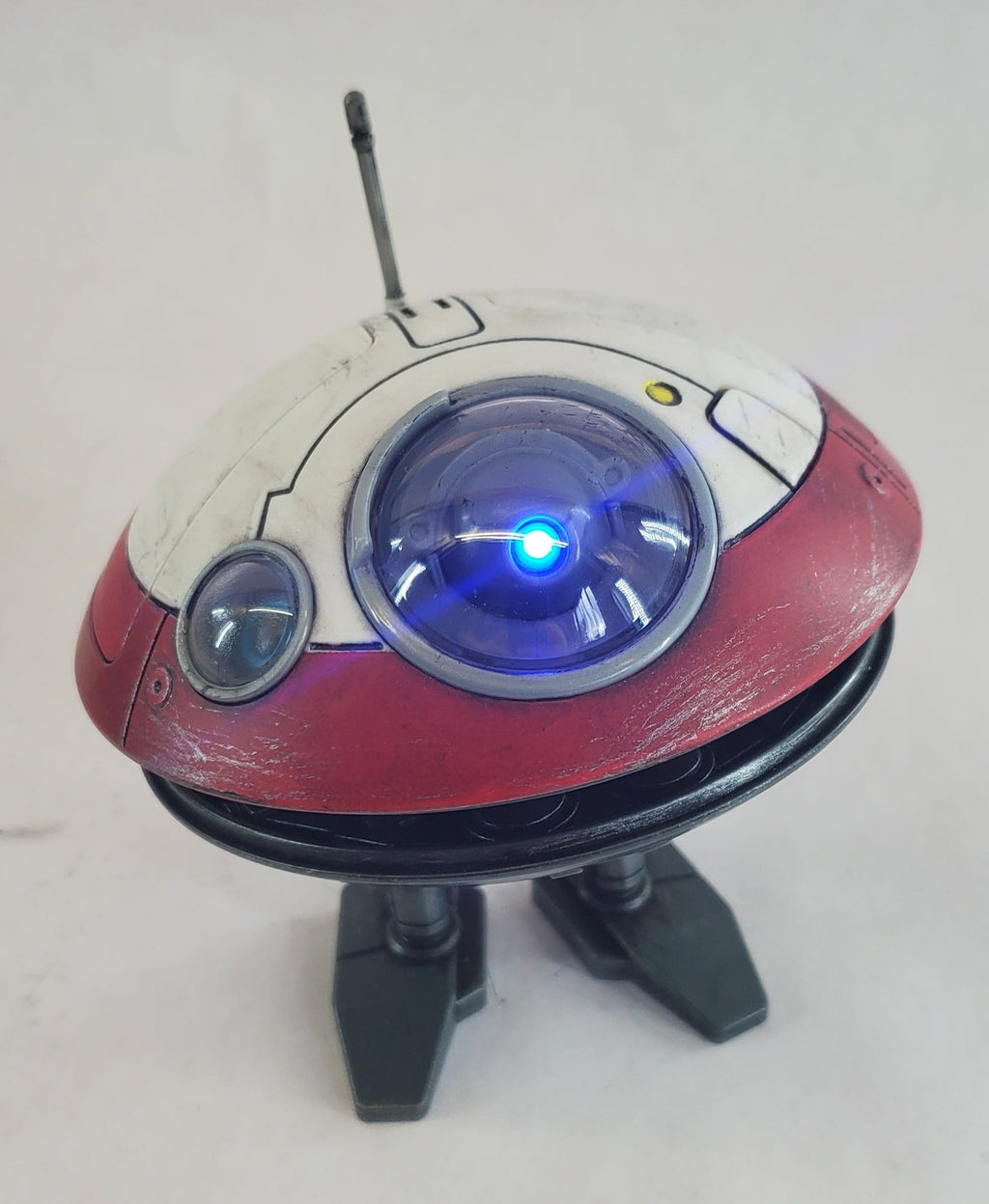 Lola Droid Authentic Scale Prop