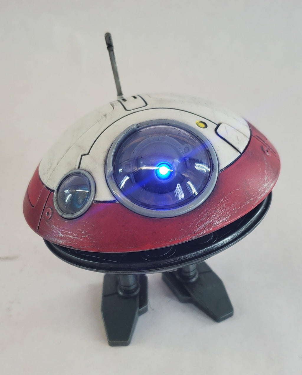 Lola Droid Authentic Scale Prop