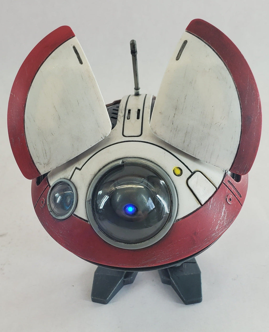 Lola Droid Authentic Scale Prop