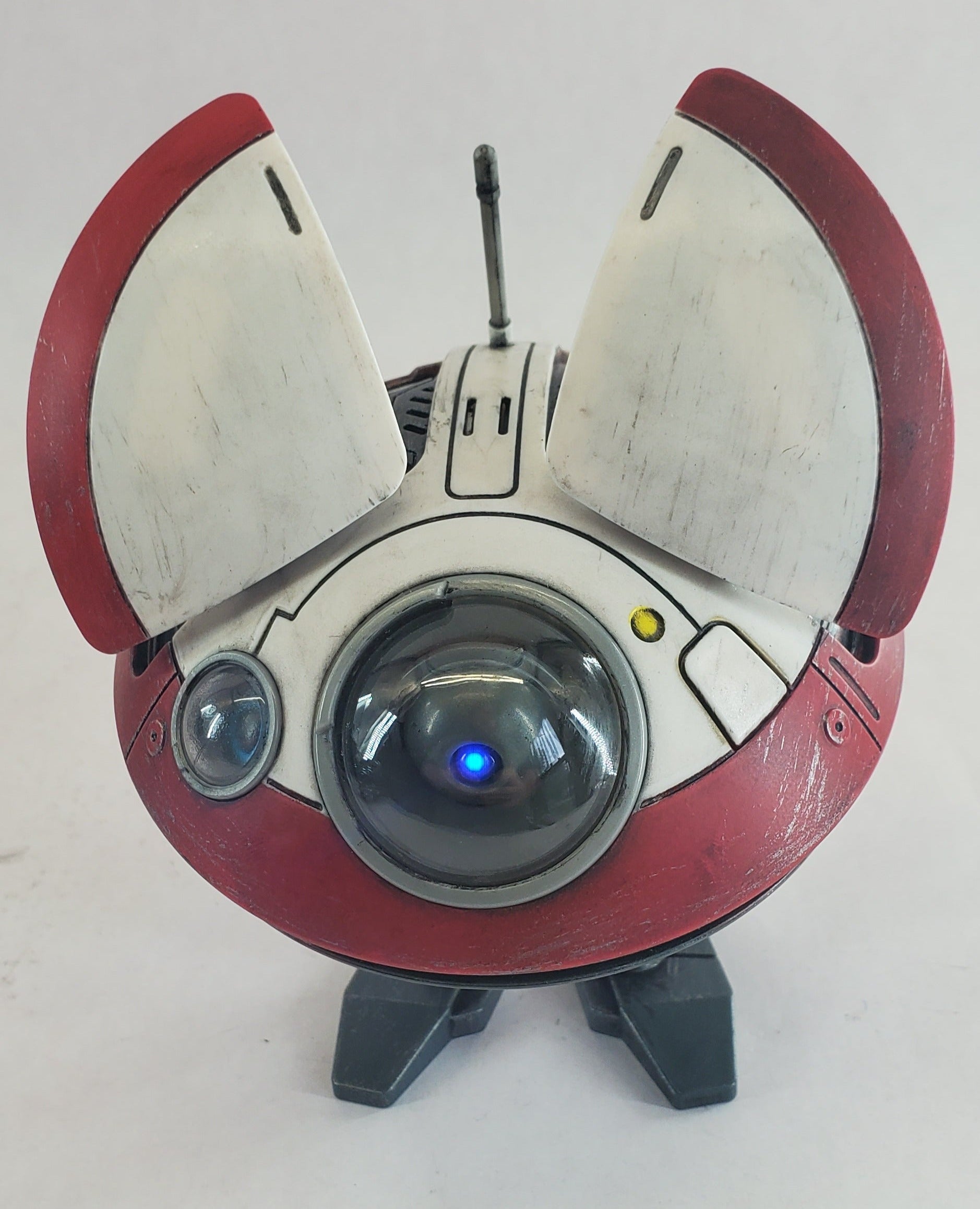 Lola Droid Authentic Scale Prop