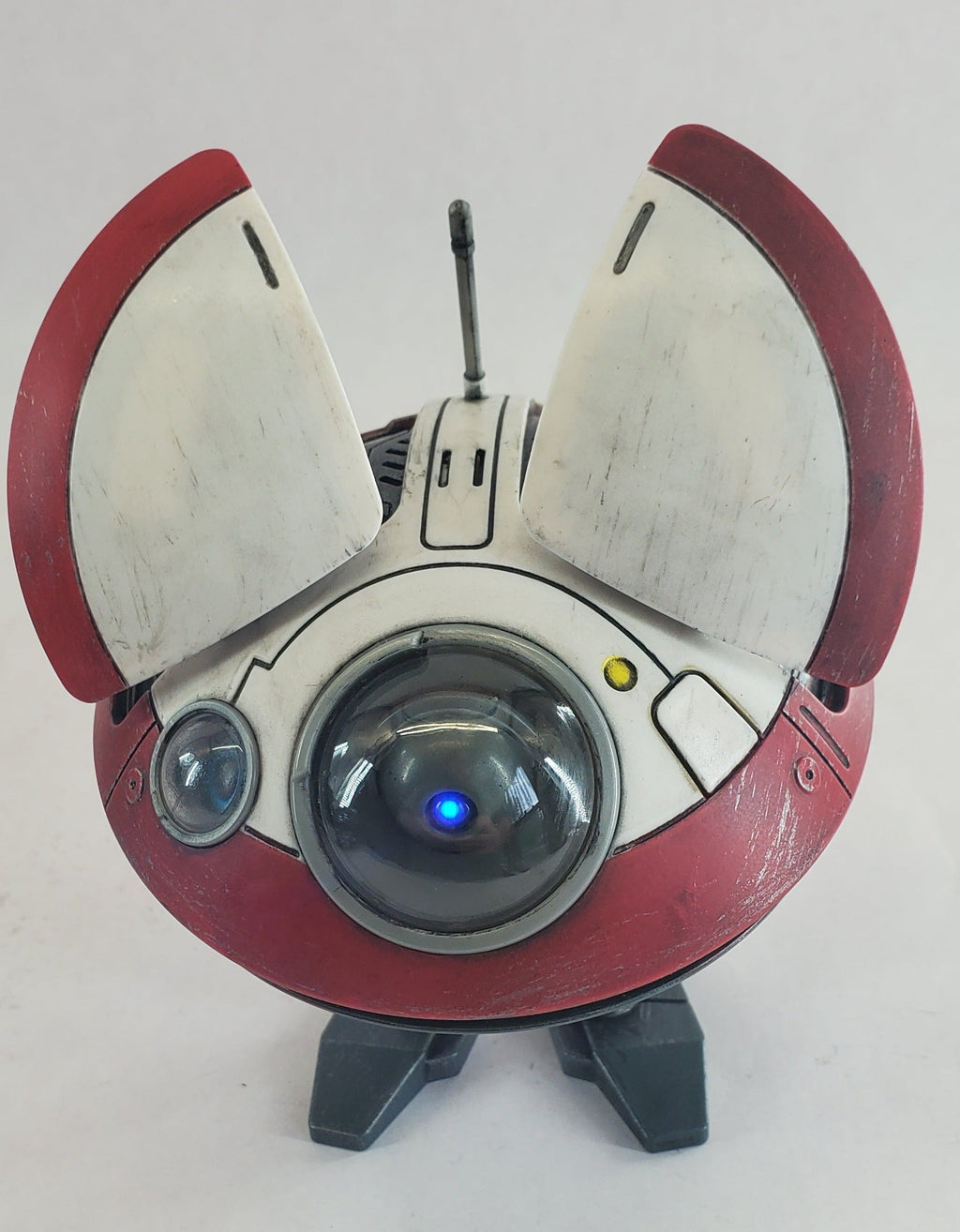 Lola Droid Authentic Scale Prop