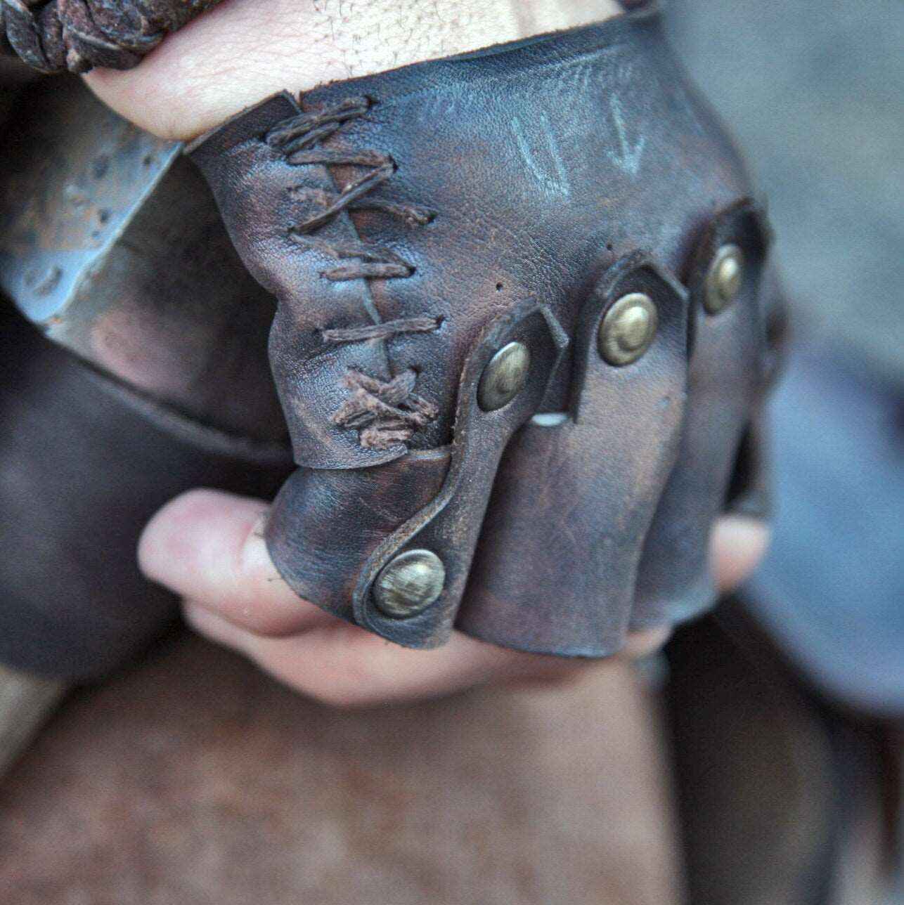 Floki battle leather glove