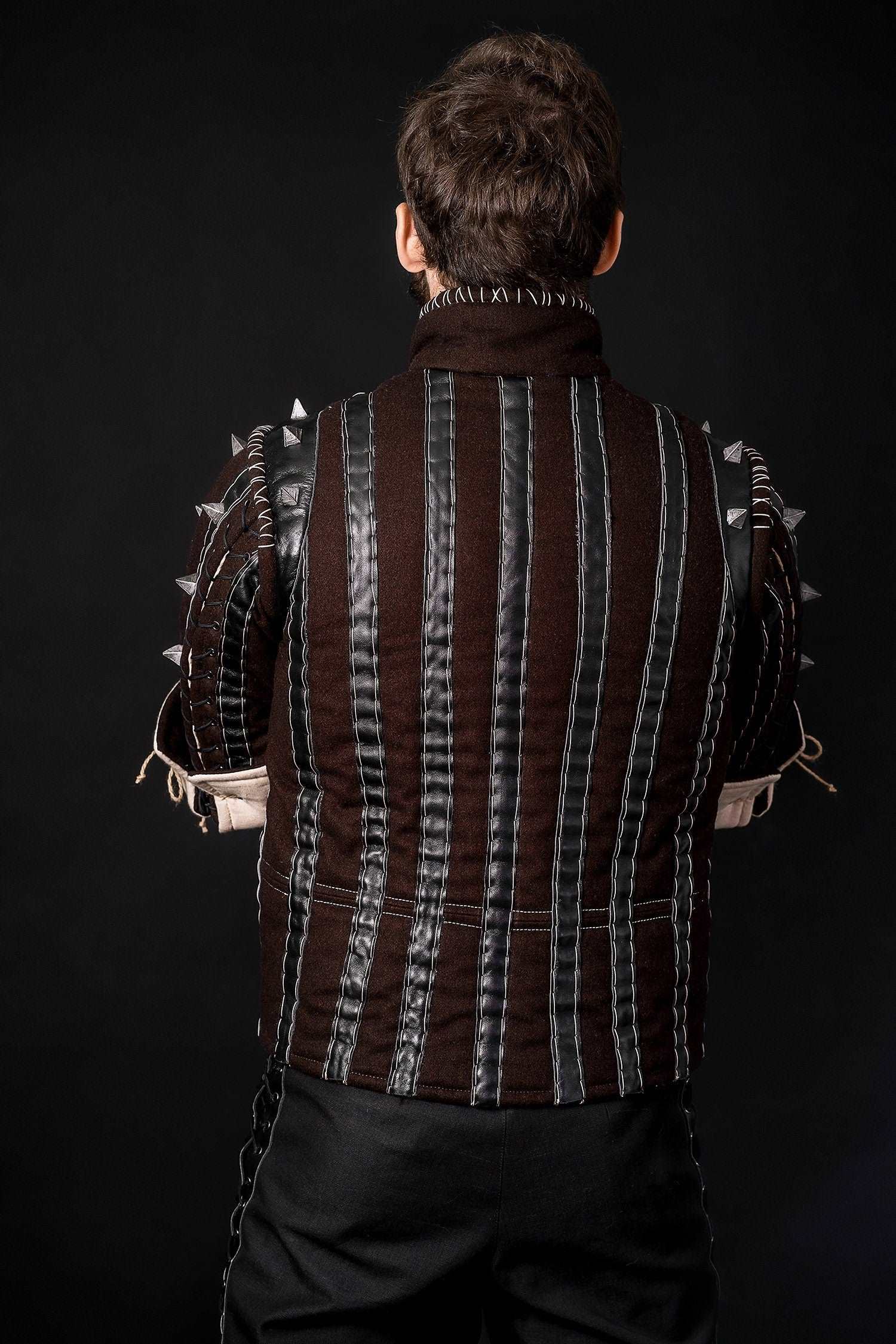 Eskel gambeson with thorns (Witcher 3)