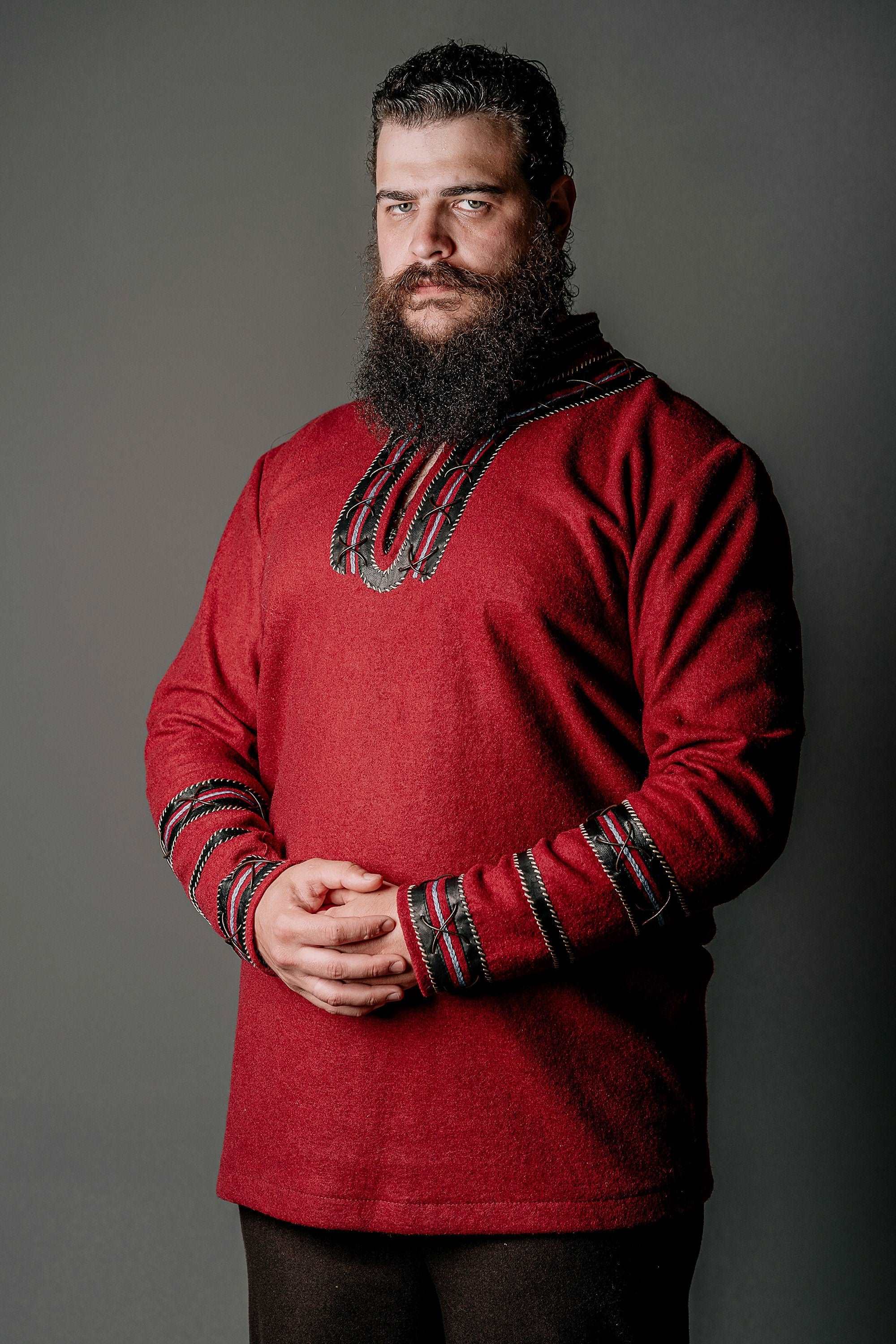 Harald red wool tunic (Vikings)