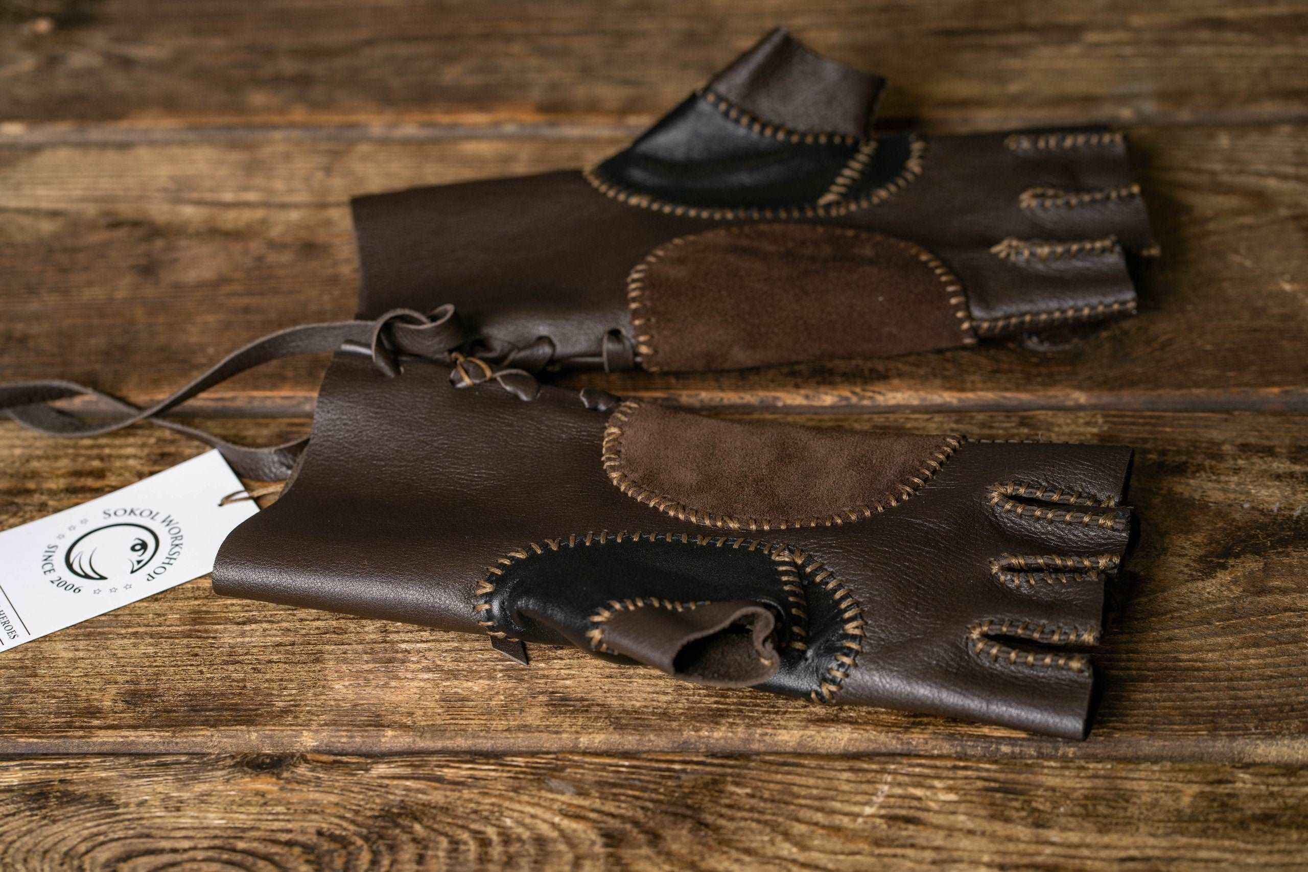 Aragorn strider leather gloves