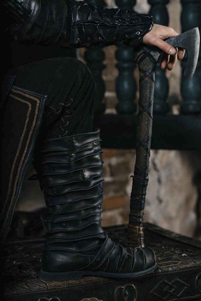 Ragnar medieval leather bracers (Vikings s3)
