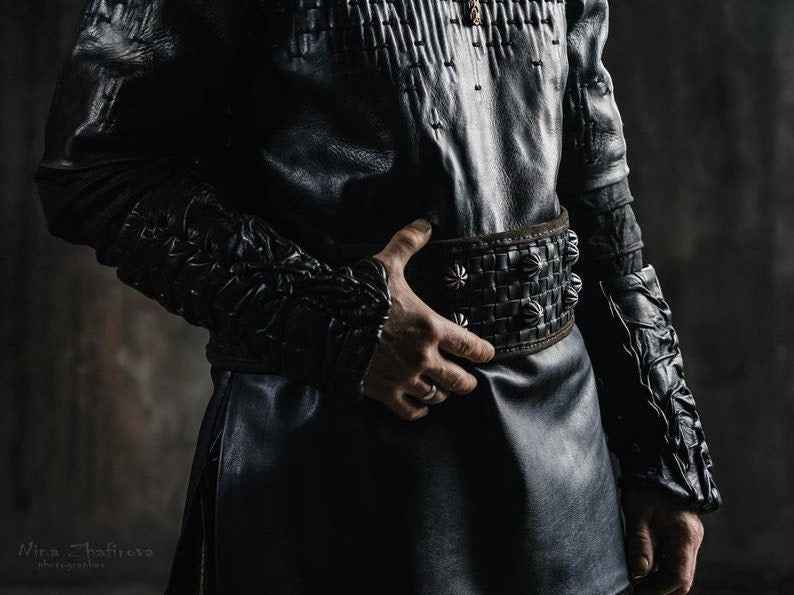 Ragnar medieval leather bracers (Vikings s3)