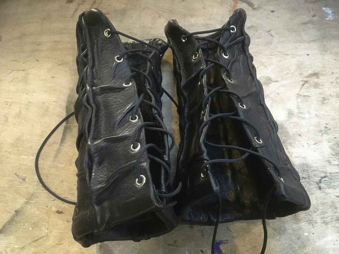 Ragnar medieval leather bracers (Vikings s3)