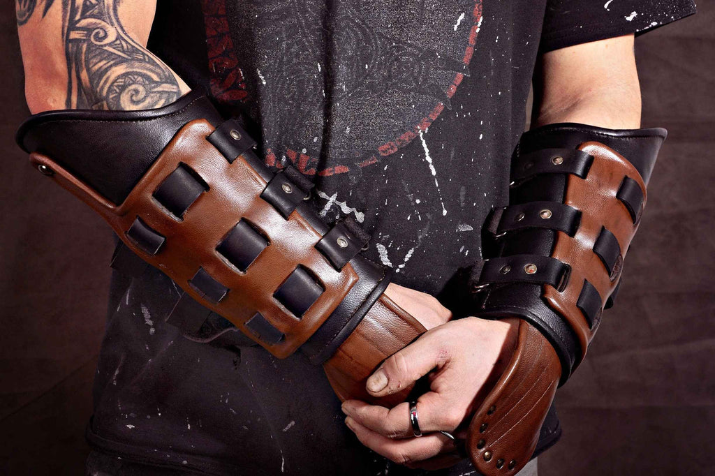 Hiccup's bracers (How to train your dragon 3)
