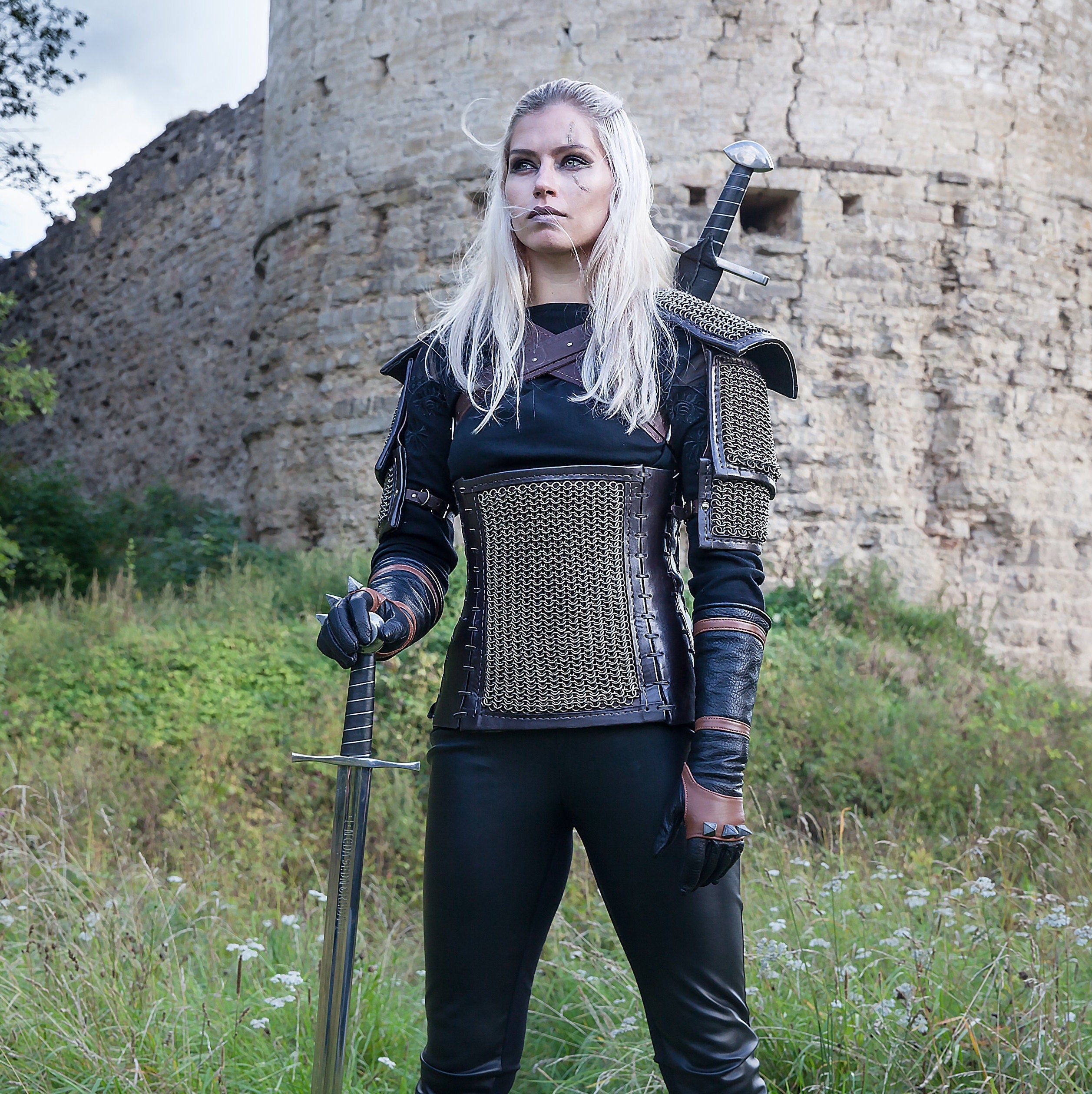 Kaer Mohen armor (Witcher women version)