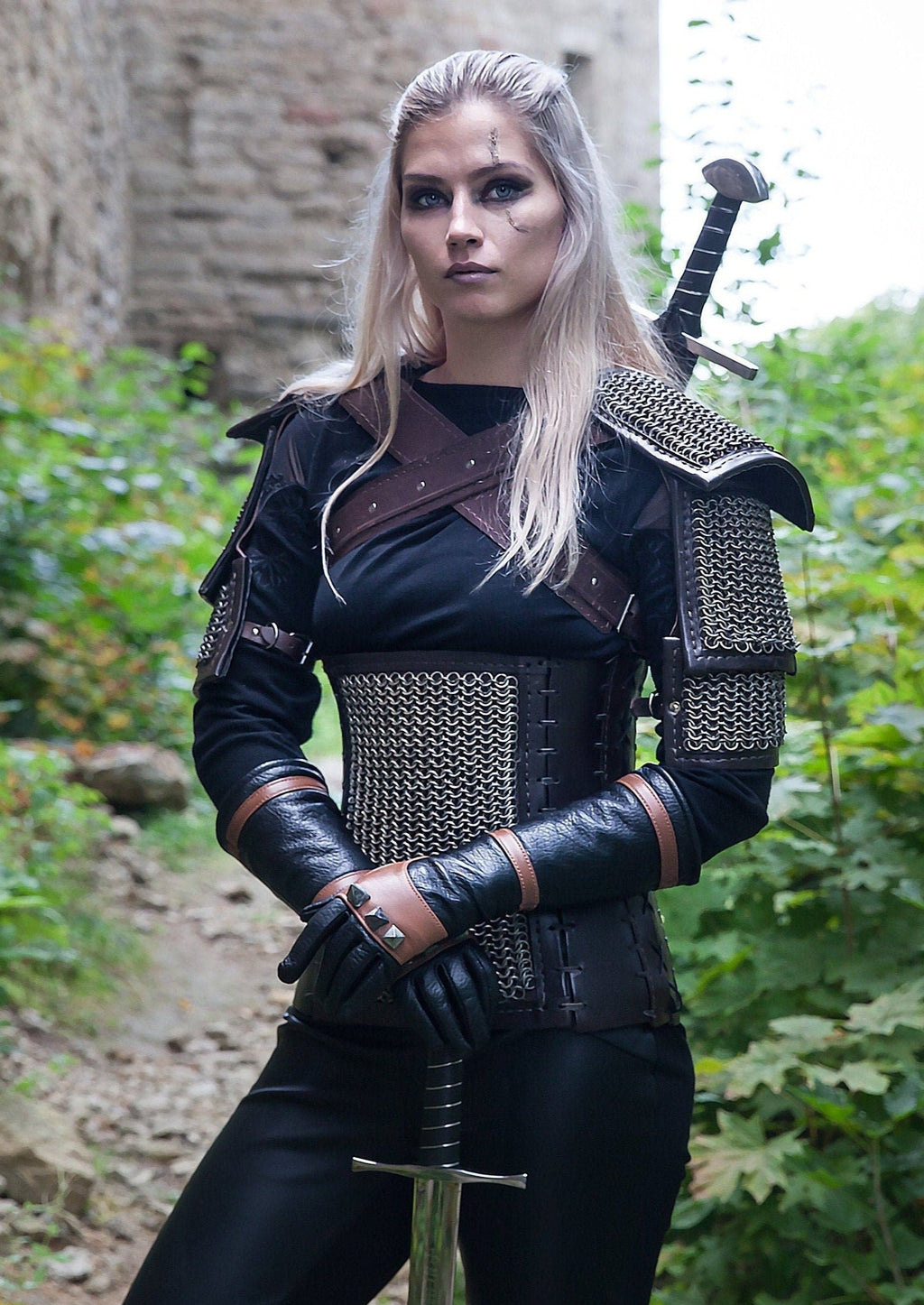 Kaer Mohen armor (Witcher women version)
