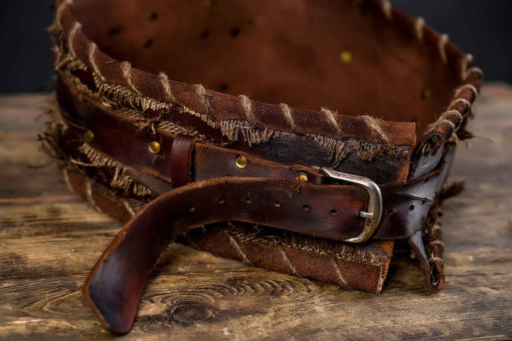 Hero belt with emblem (God of War)