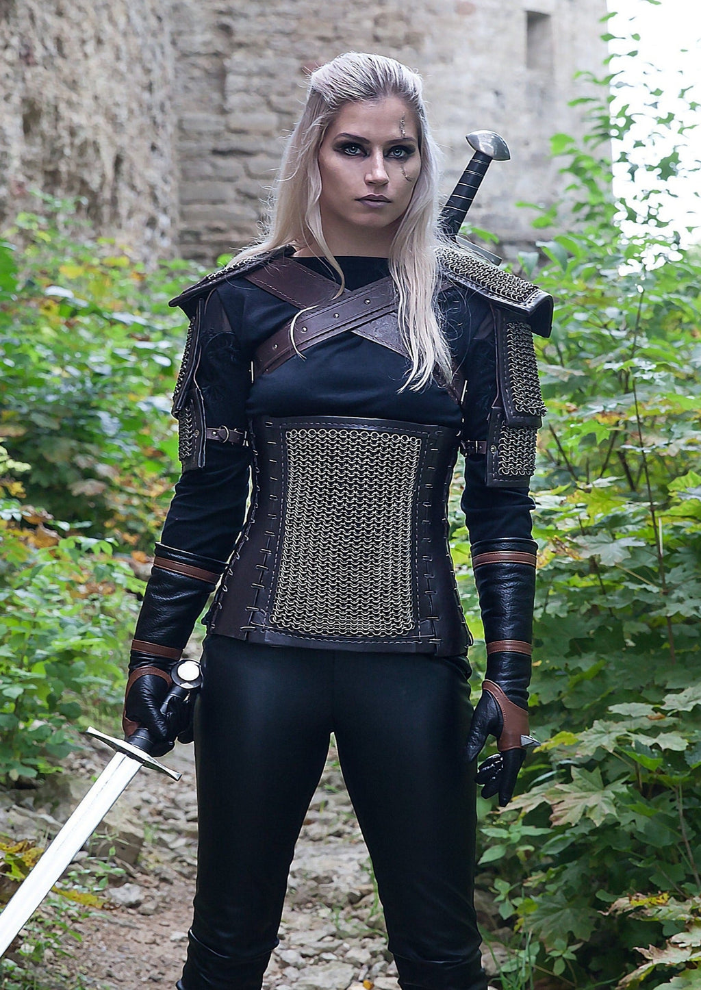 Kaer Mohen armor (Witcher women version)