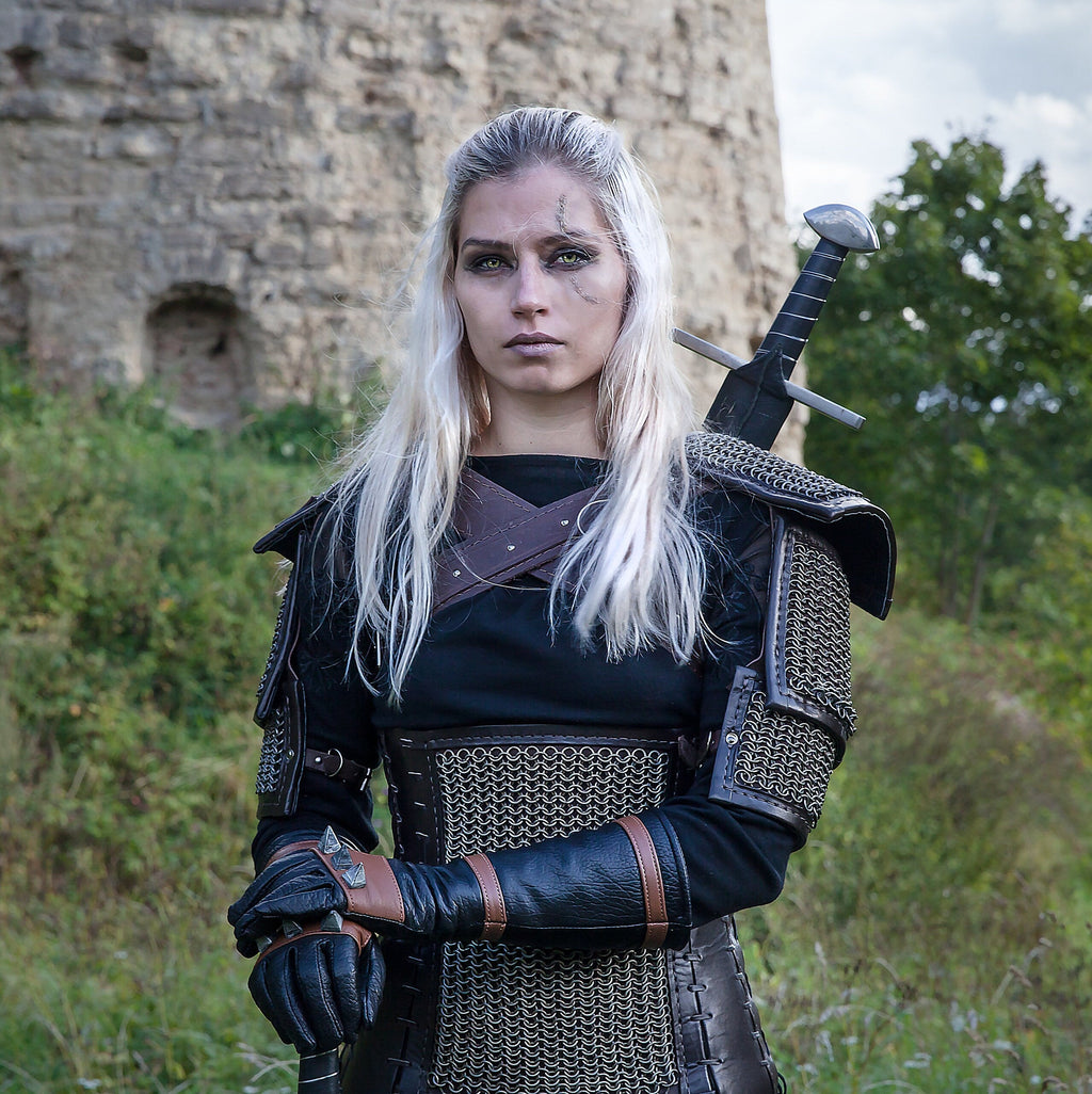 Kaer Mohen armor (Witcher women version)