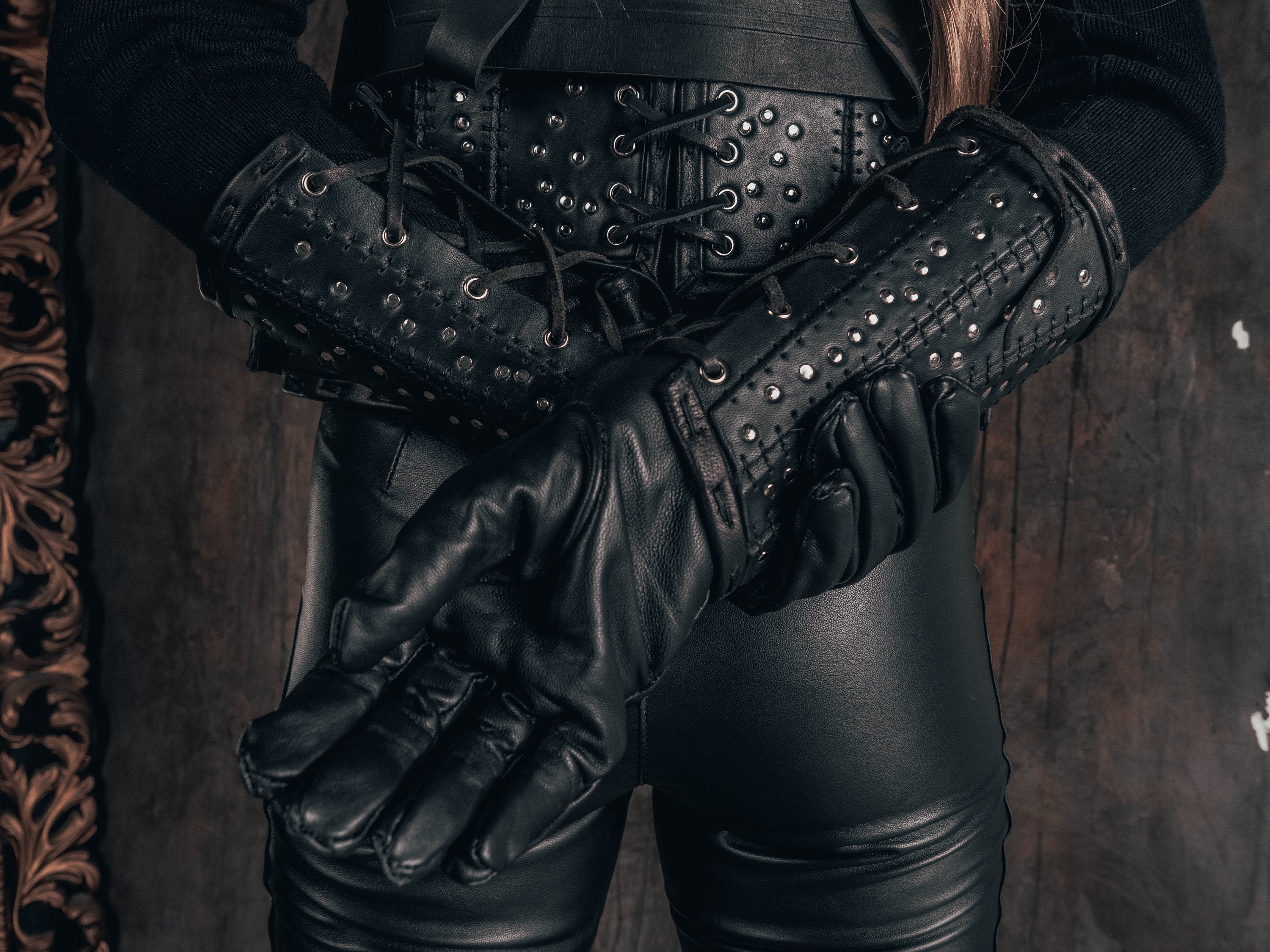 Witcher bracers