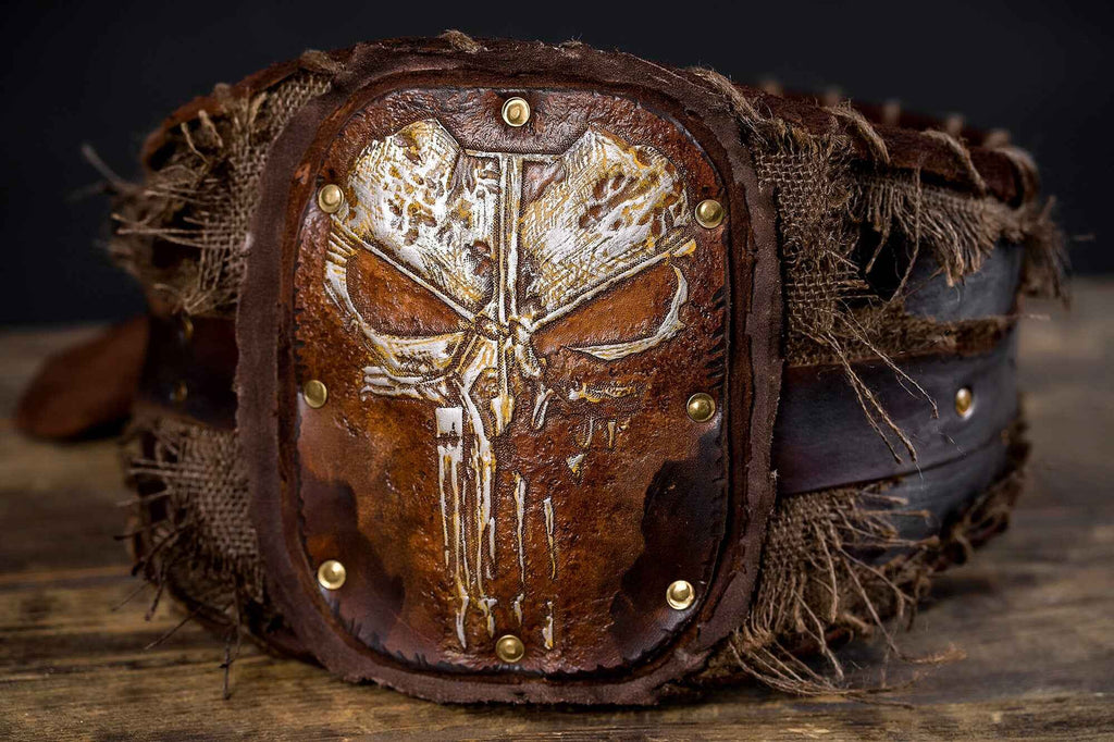 Hero belt with emblem (God of War)