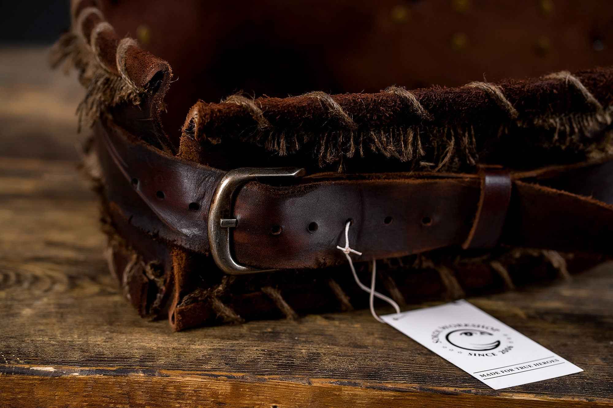 Hero belt with emblem (God of War)