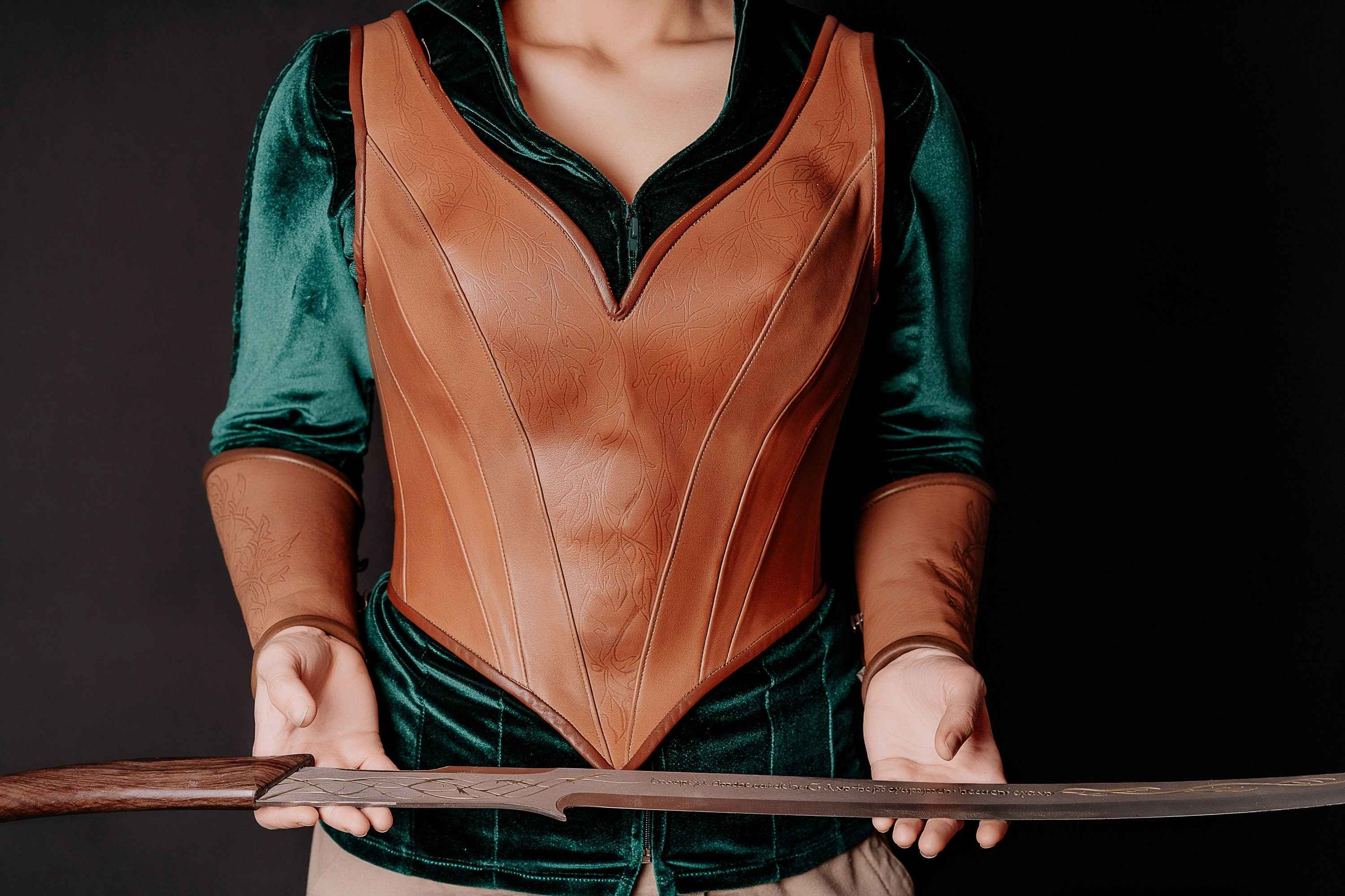 Tauriel corset; The Hobbit elven LARP leather vest;
