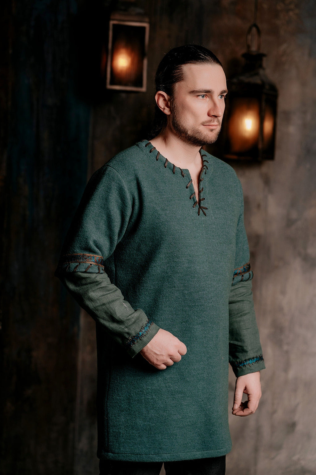 Ubbe tunic (Vikings)