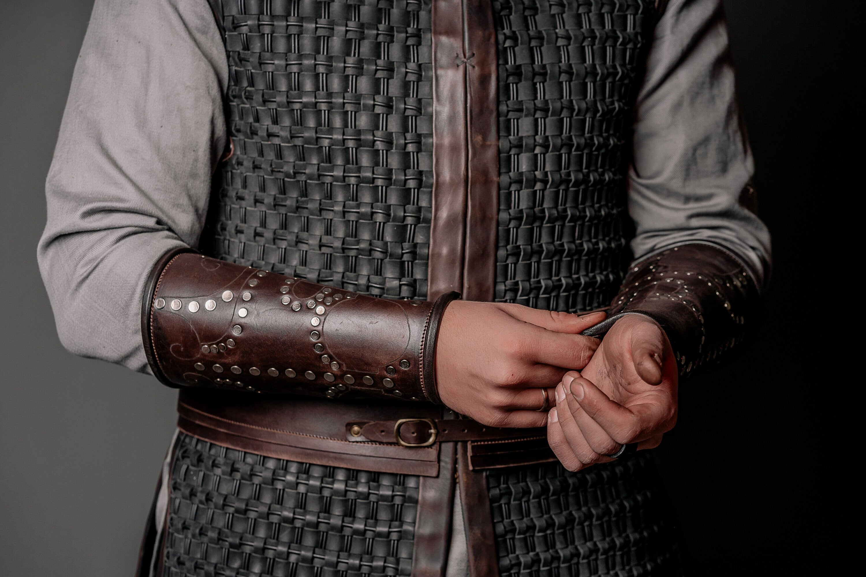 Uhtred leather bracers (Last Kingdom)