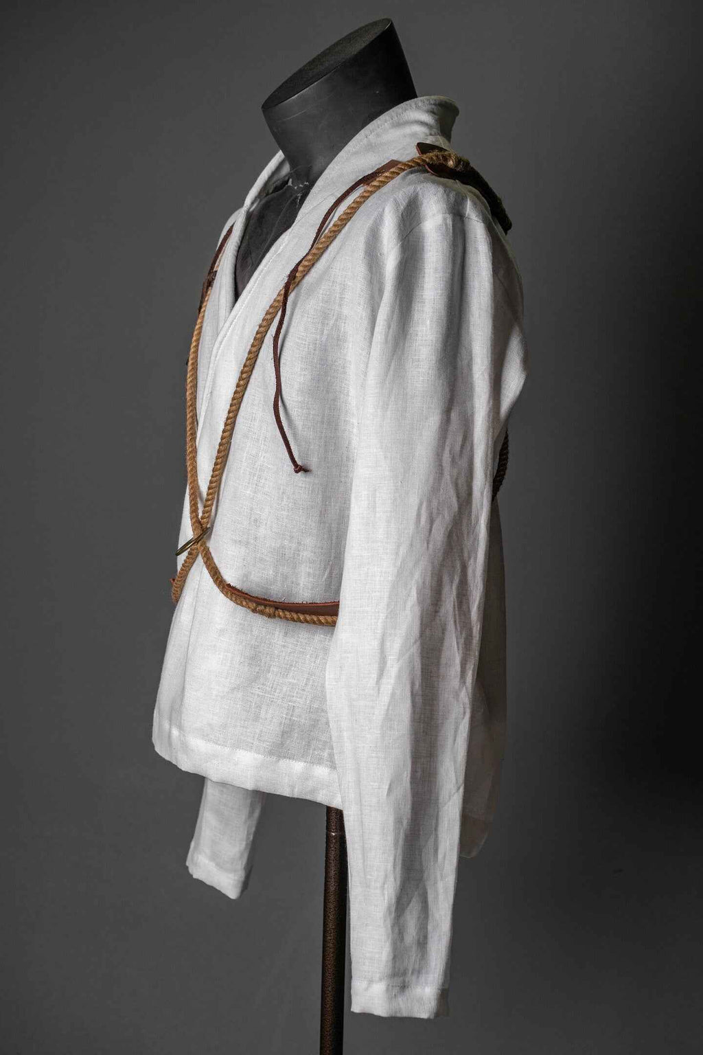 Witcher Geralt's white shirt