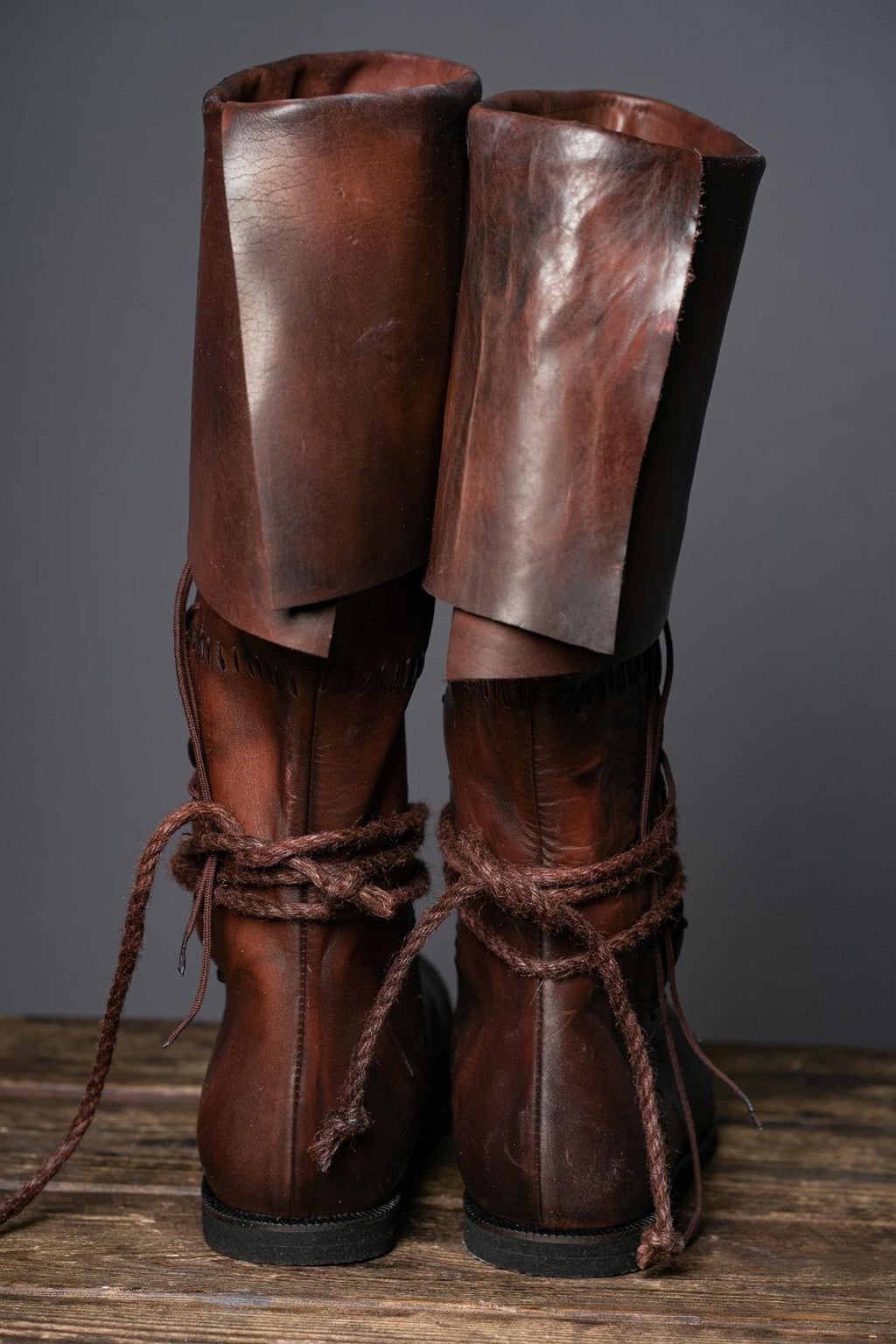 Red High Leather Boots "Aragorn"