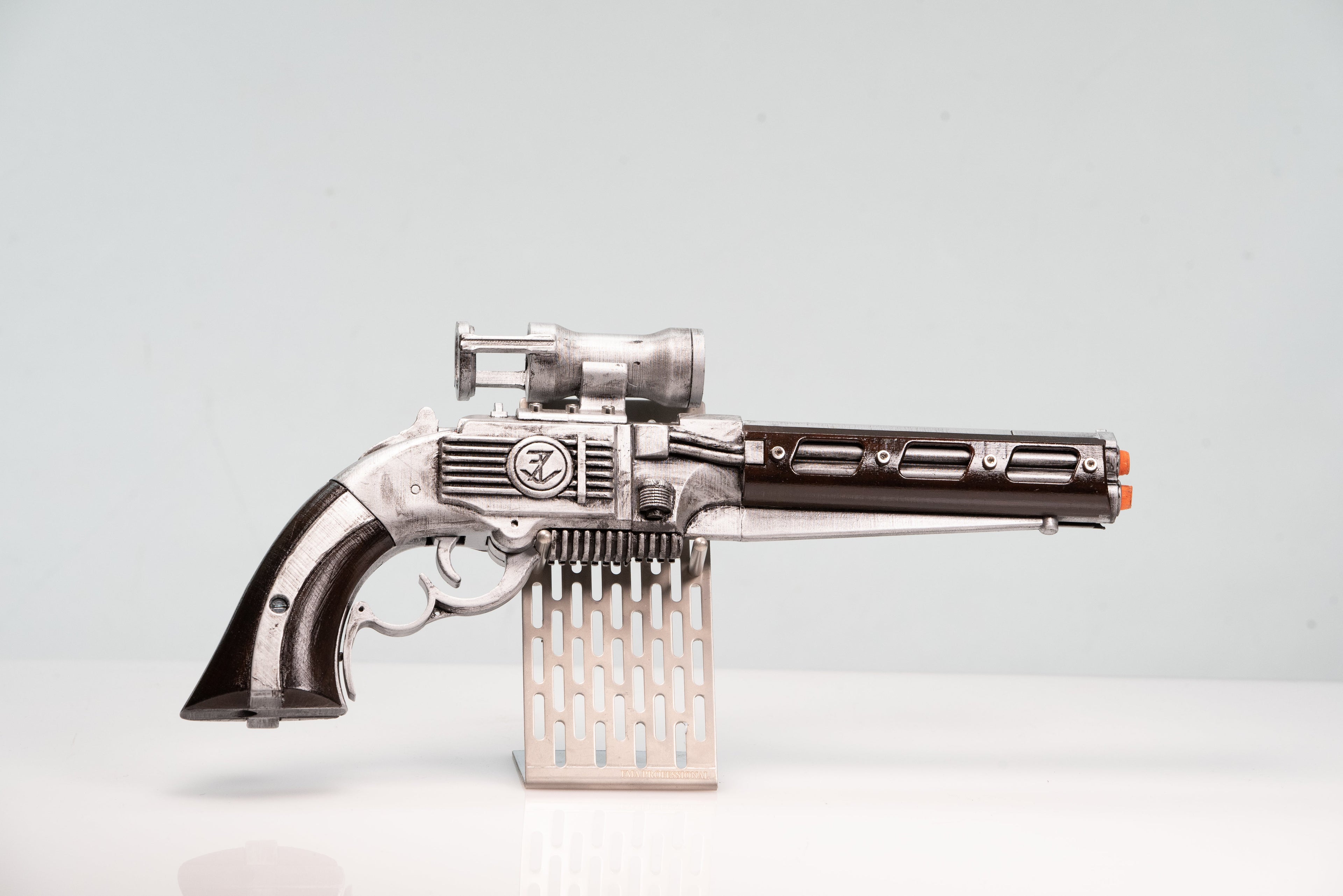 DT-27 Custom Mandalorian Blaster Prop